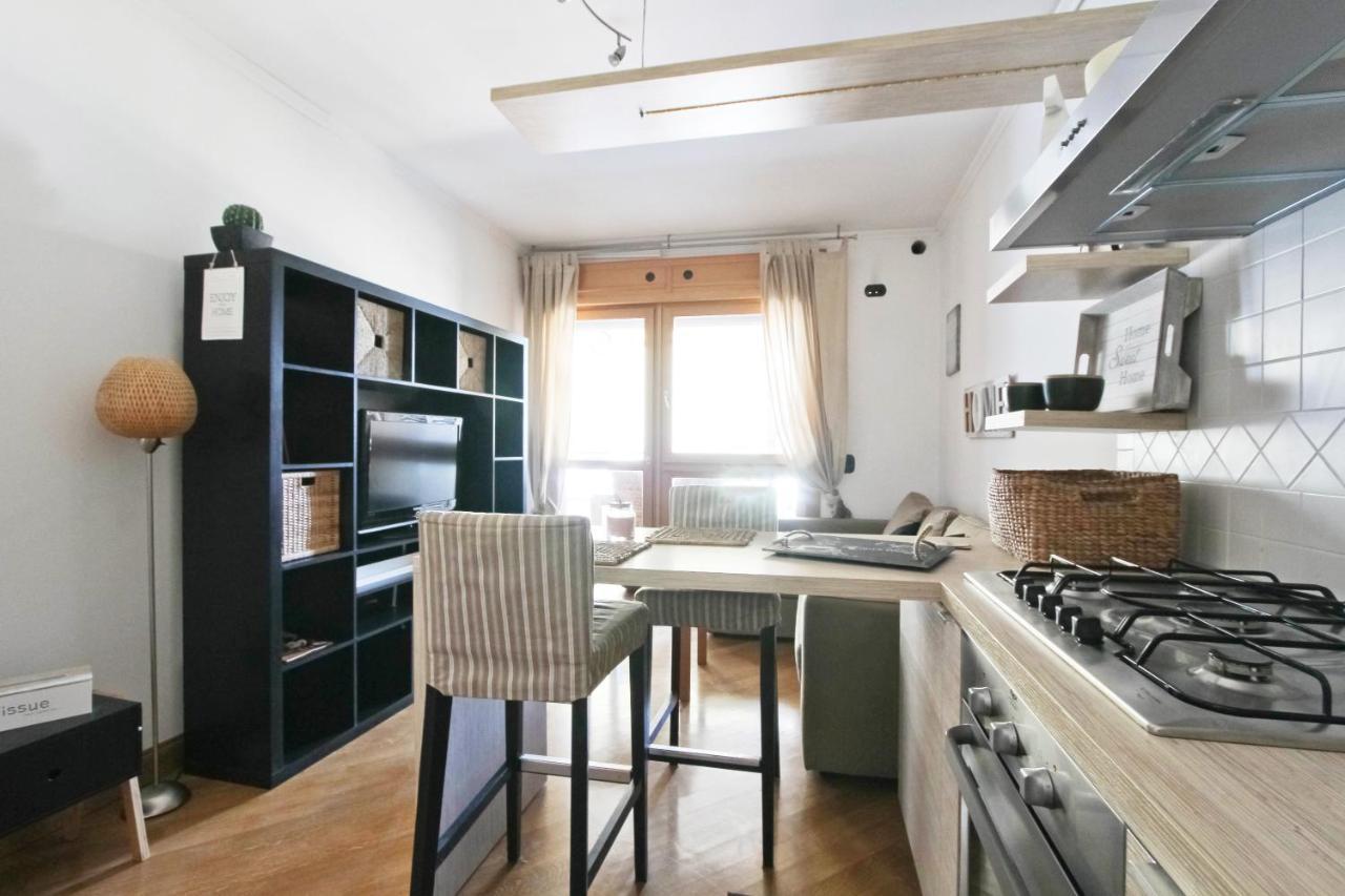 Cozy Terrace Apt Close To Eataly And Metro Piramide ローマ エクステリア 写真